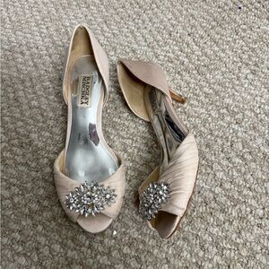 Badgley Mischka shoes Peep toe pink size 6